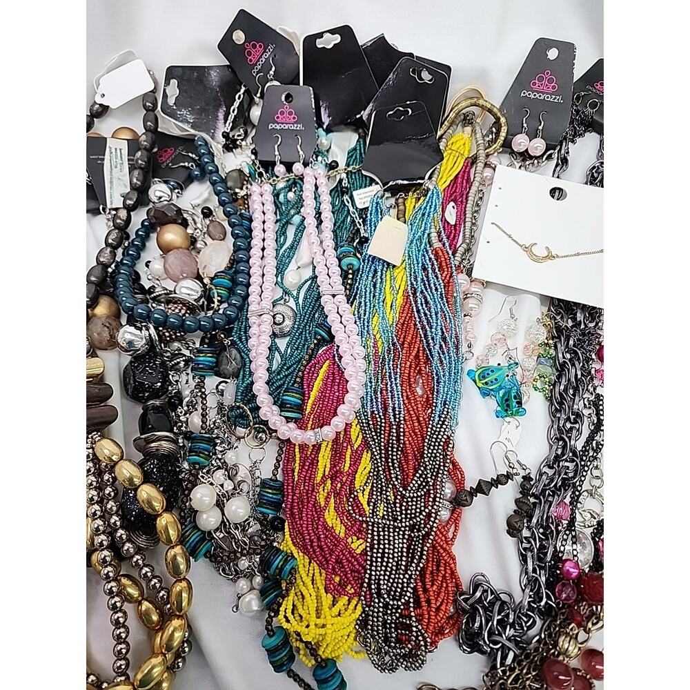 Fashion Jewelry Lot Wear Sell Or Deconstruct All Good Condition Brands Vary Read - Picture 3 of 10